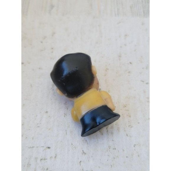 Chibi 2013 AMC Rick Walking Dead Sheriff Mini - Picture 3 of 4